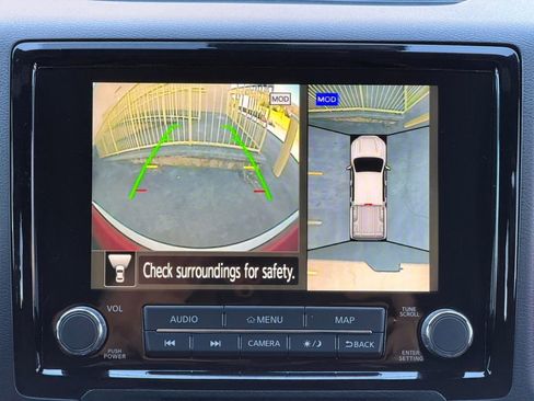 Used 2022 Nissan Frontier Pro-X RWD image 12