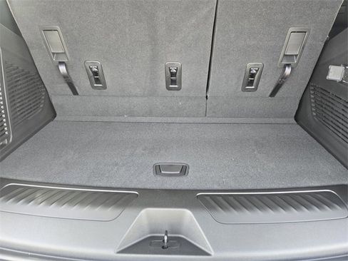 New 2026 Chevrolet Tahoe LS image 24