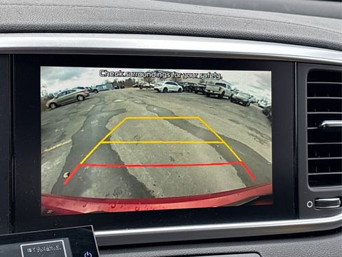 Used 2021 Kia Sportage LX image 25