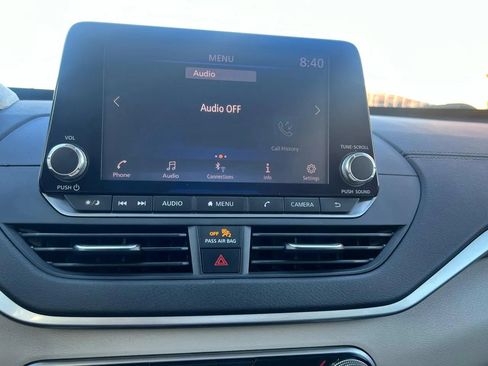 Used 2019 Nissan Altima 2.5 SV FWD image 16