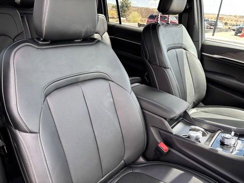 New 2026 Jeep Grand Cherokee L Limited AWD/4WD image 23