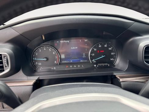 Used 2024 Ford Explorer Limited AWD/4WD image 30