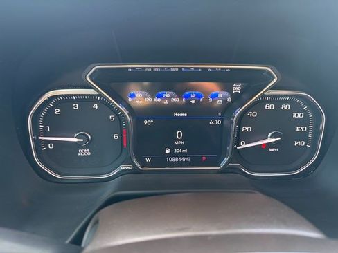 Used 2021 GMC Yukon SLT w/ SLT Premium Package AWD/4WD image 14