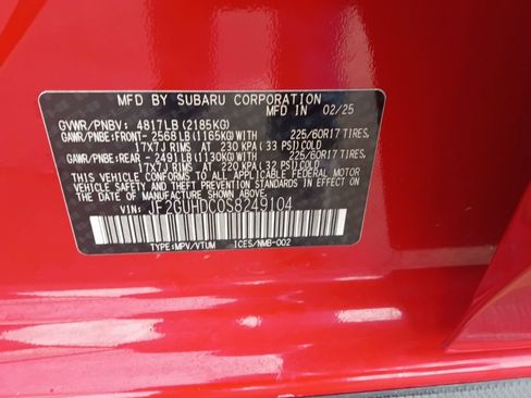 Used 2025 Subaru Crosstrek 2.5i Premium AWD/4WD image 3