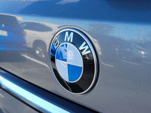 Used 2023 BMW X7 xDrive40i w/ Premium Package image 9