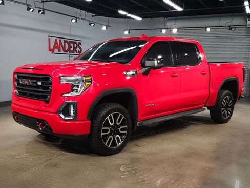 Used 2021 GMC Sierra 1500 AT4 w/ AT4 Premium Package image 3