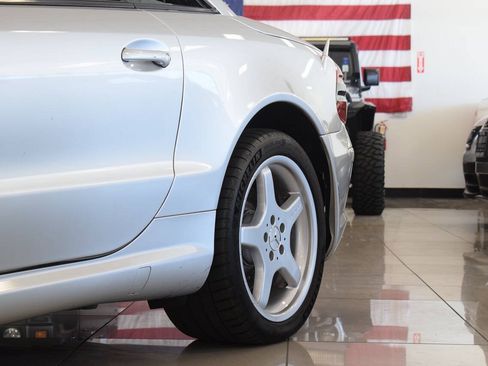 Used 2004 Mercedes-Benz SL 55 AMG image 17