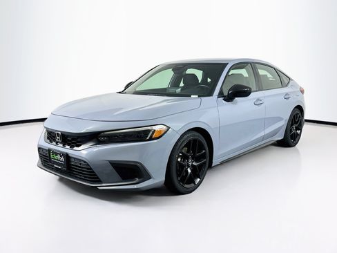 Used 2024 Honda Civic Sport image 3