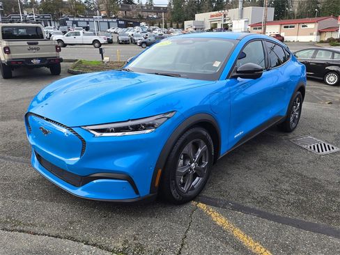 Used 2023 Ford Mustang Mach-E Select image 7