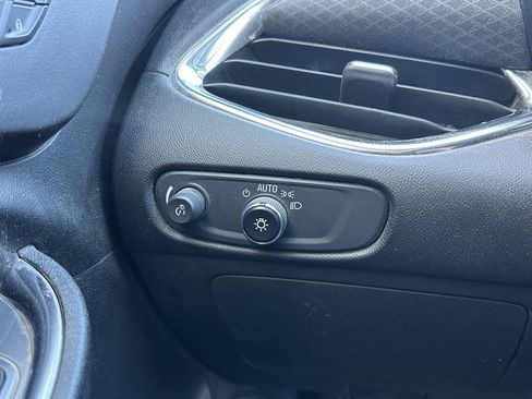 Used 2016 Chevrolet Malibu LT image 30