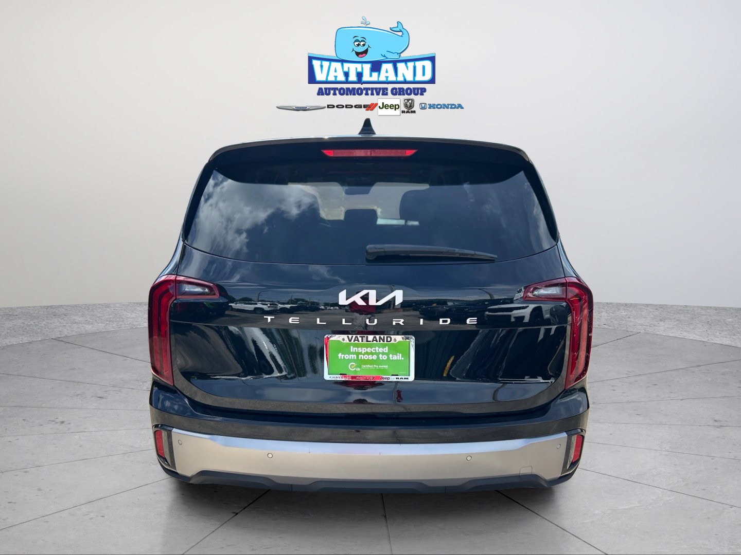 Used 2025 Kia Telluride LX FWD image 4