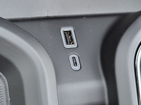 New 2025 GMC Sierra 2500 AT4 w/ Technology Package image 33