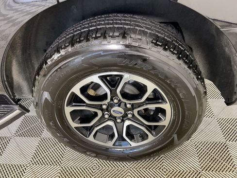 Used 2022 Ford Expedition XLT image 6