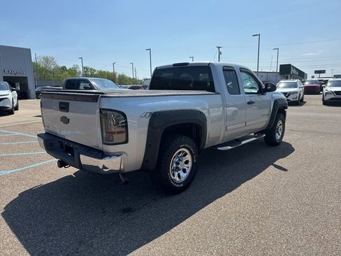 Used 2011 Chevrolet Silverado 1500 LS AWD/4WD image 7