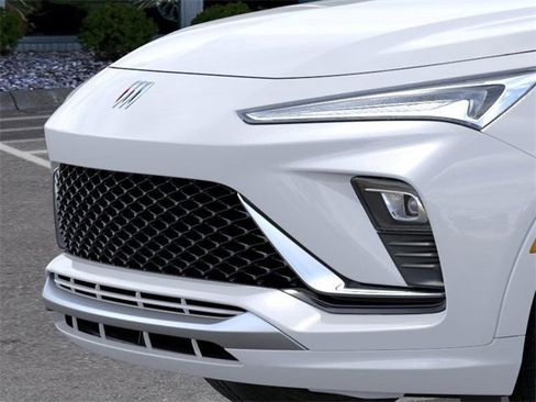 New 2025 Buick Envista Avenir image 13