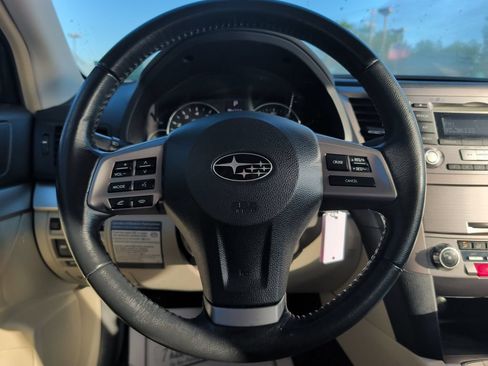 Used 2012 Subaru Legacy 2.5i Premium AWD/4WD image 11
