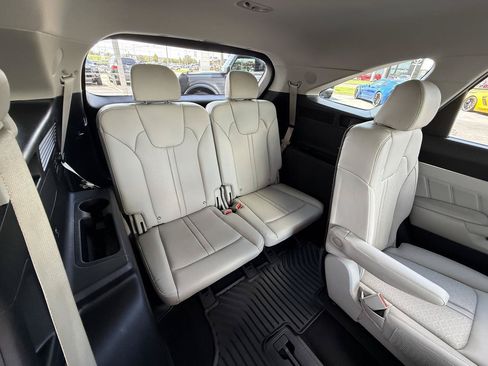 Used 2022 Kia Sorento AWD SX Prestige Plug-In Hybrid image 38
