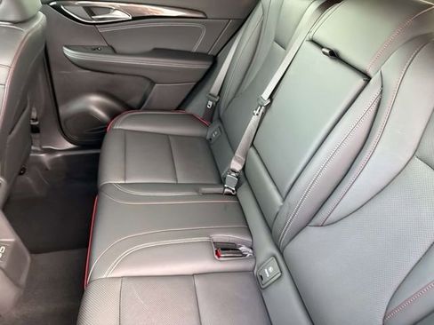 Used 2022 Buick Envision Essence w/ Technology Package I image 12