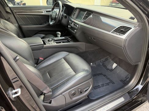 Used 2019 Genesis G80 3.3T Sport RWD image 18