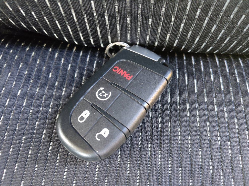 Used 2017 Dodge Journey SXT w/ Premium Group FWD image 32