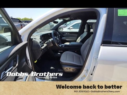 Used 2026 Chevrolet Traverse LT w/ Driver Confidence Package FWD image 15
