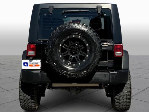 Used 2016 Jeep Wrangler Unlimited Sport w/ Connectivity Group image 4