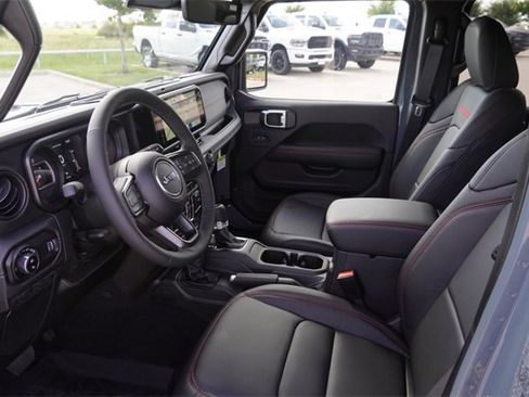 New 2025 Jeep Gladiator Rubicon image 18