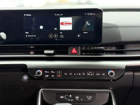 Used 2025 Kia Carnival SX image 26