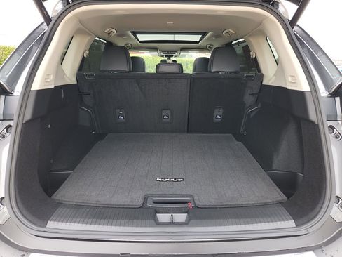 Certified 2023 Nissan Rogue SV w/ SV Premium Package FWD image 13