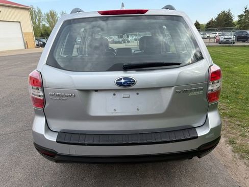 Used 2016 Subaru Forester 2.5i w/ Alloy Wheel Package image 2