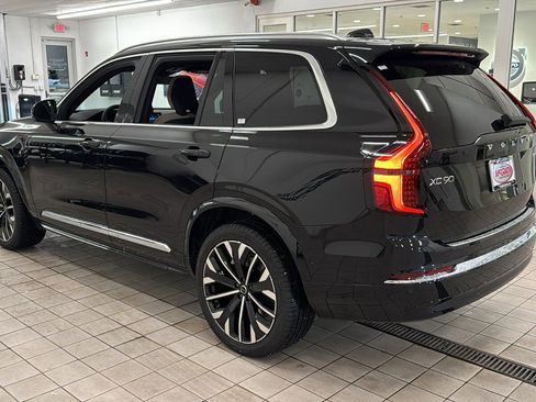 New 2026 Volvo XC90 T8 Plus w/ Protection Package Premier image 7