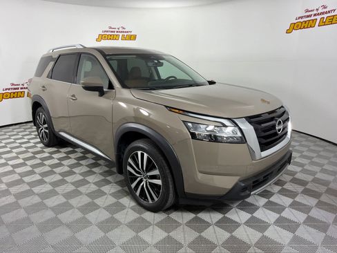 Certified 2024 Nissan Pathfinder Platinum w/ Cargo Package FWD image 8