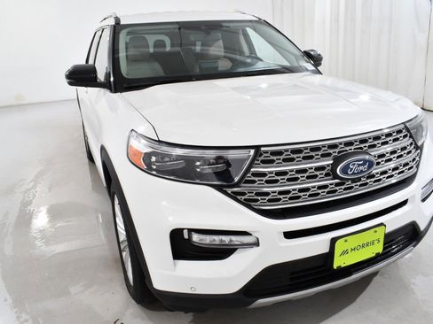 Used 2022 Ford Explorer Limited w/ Limited Technology Package image 4