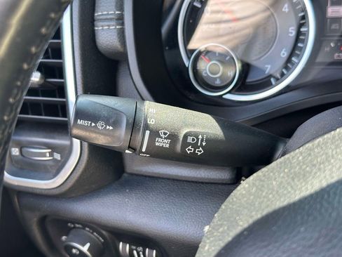 Used 2020 RAM 1500 Laramie AWD/4WD image 21