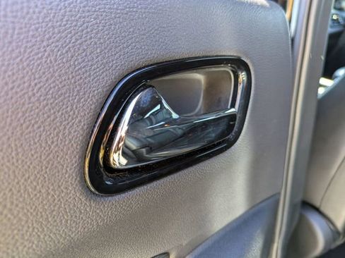 Used 2024 Dodge Durango GT image 31