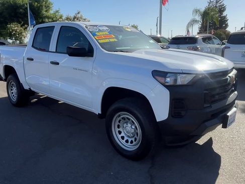 Used 2023 Chevrolet Colorado W/T RWD image 1
