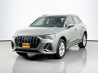 Used 2024 Audi Q3 2.0T Premium Plus video 3