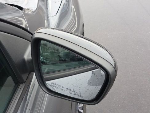 Used 2022 Ford Escape SE w/ SE Sport Appearance Package image 6