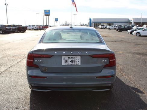 Used 2024 Volvo S60 B5 Plus image 8