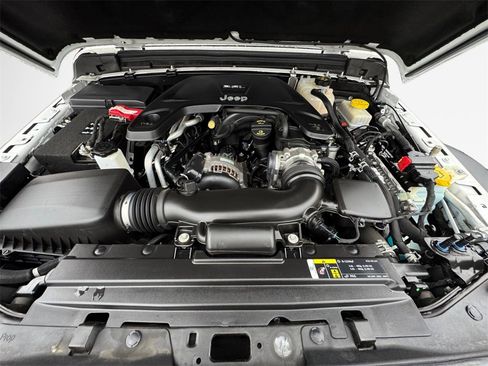 Certified 2020 Jeep Wrangler Sport image 34