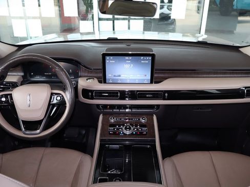 Used 2021 Lincoln Aviator Reserve w/ Equipment Group 201A RWD image 39