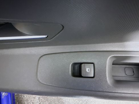 Used 2024 Hyundai Elantra SEL FWD image 31