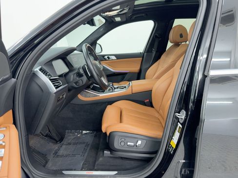 Used 2021 BMW X7 xDrive40i w/ Premium Package image 5