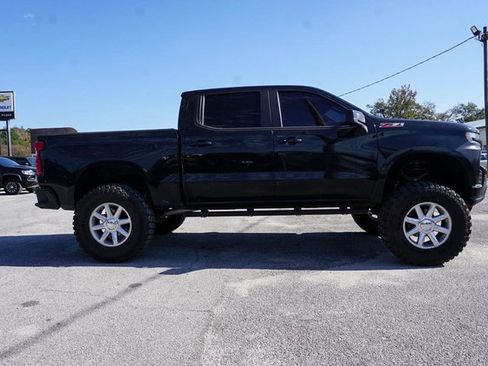 Used 2021 Chevrolet Silverado 1500 RST w/ Convenience Package II image 3