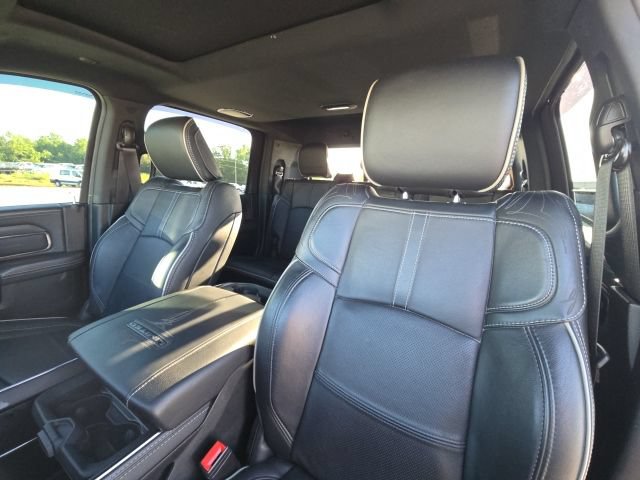 Used 2024 RAM 3500 Limited AWD/4WD image 23