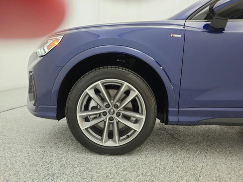Used 2025 Audi Q3 2.0T Premium w/ Convenience Package AWD/4WD image 22