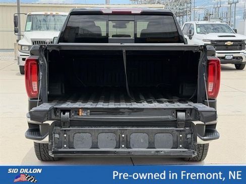 Used 2022 GMC Sierra 1500 SLT w/ SLT Premium Plus Package AWD/4WD image 6