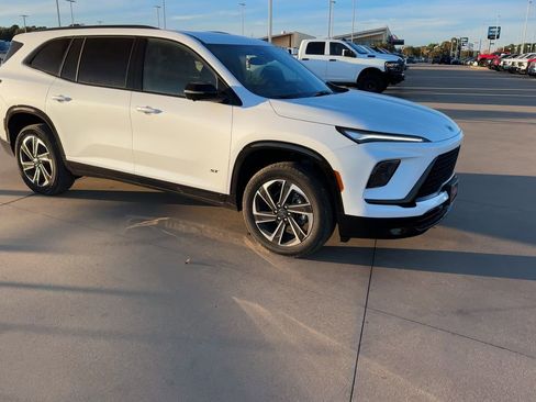 New 2026 Buick Enclave Sport Touring image 3