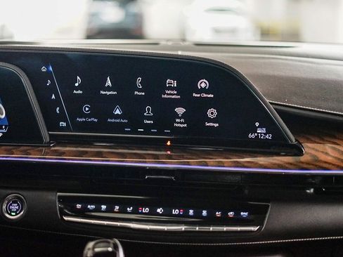 Certified 2024 Cadillac Escalade Sport Platinum w/ LPO, ONYX Package image 15