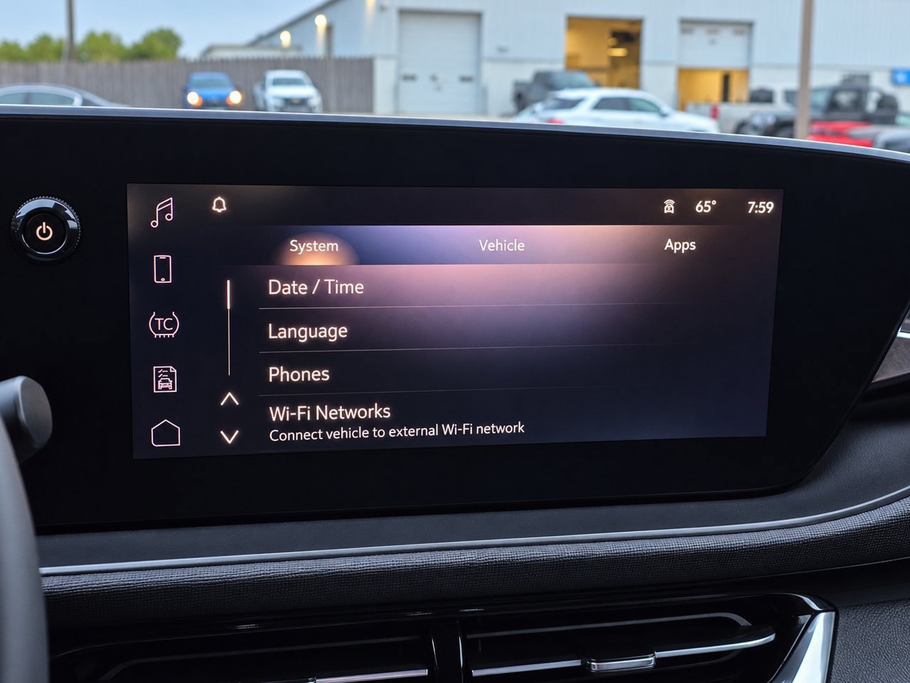 Certified 2025 Buick Envista Preferred FWD image 14